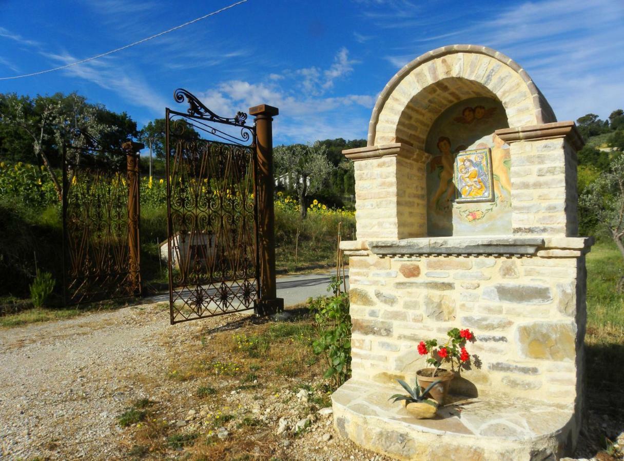 Appartamenti Verde Collina Umbra Bevagna ภายนอก รูปภาพ