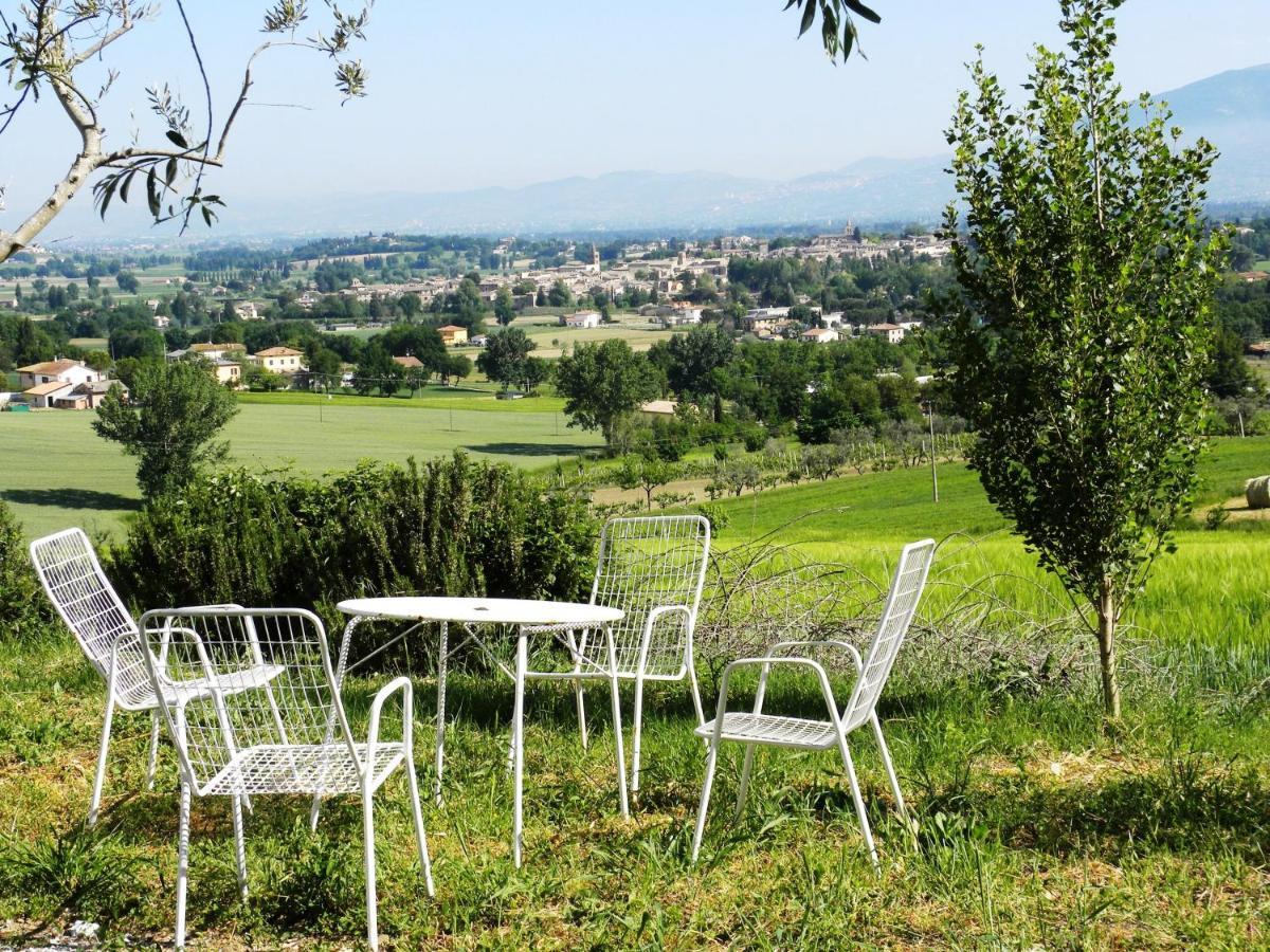 Appartamenti Verde Collina Umbra Bevagna ภายนอก รูปภาพ